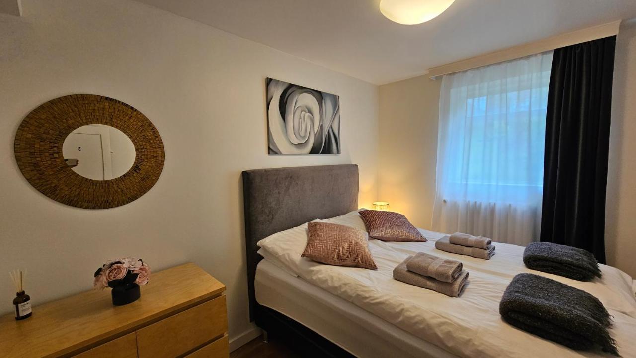 B&B Rooms 3 Double room bed 140x200 DeLux Húsavík Extérieur photo